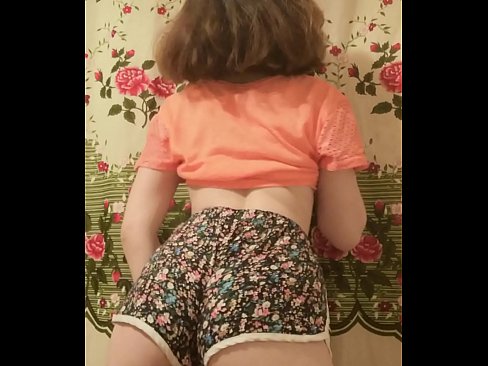 ❤️ Neska gazte sexy galtzak kentzen kameraren aurrean ️❌ Super pornoa %eu.analytik24.ruan ❌️❤